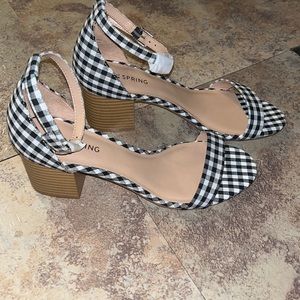 Gingham print small heels!